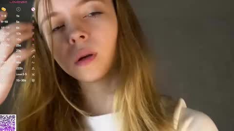 Eva online show from November 2, 2025, 7:05 pm