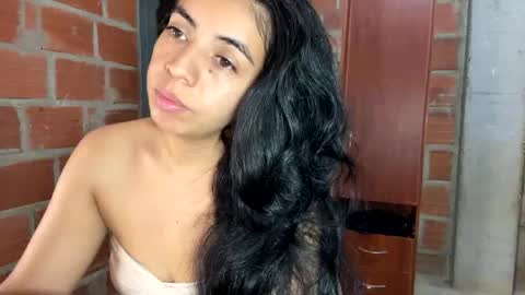 anngela online show from October 14, 2025, 10:43 pm