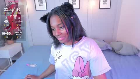 Snapshot of annia_dh chatting on October 4, 2025, 3:59 am annia online show from October 4, 2025, 3:59 am