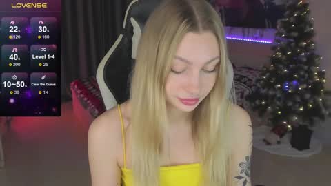 Snapshot of annie69kiss chatting on January 15, 2025, 10:13 pm Annie online show from January 15, 2025, 10:13 pm