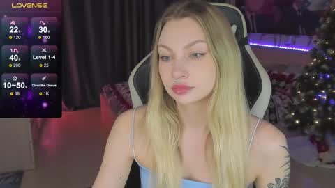 Snapshot of annie69kiss chatting on February 24, 2025, 5:20 pm Annie online show from February 24, 2025, 5:20 pm