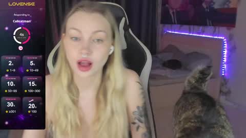 Snapshot of annie69kiss chatting on March 7, 2025, 8:55 pm Annie online show from March 7, 2025, 8:55 pm