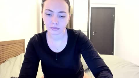 Snapshot of annieamy chatting on November 15, 2025, 3:52 pm Annie online show from November 15, 2025, 3:52 pm