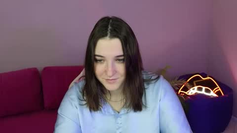 Snapshot of anniedodge chatting on October 15, 2025, 1:39 am Annie online show from October 15, 2025, 1:39 am