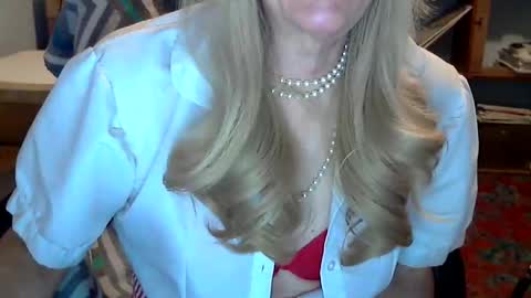 anniegurl online show from December 22, 2024, 1:00 pm