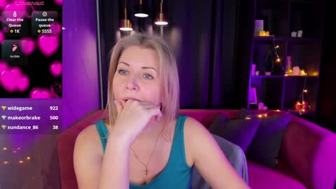 Annie online show from December 27, 2024, 9:28 am