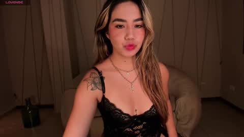 Snapshot of anniemonroe1 chatting on November 4, 2025, 11:31 am Annie Monroe online show from November 4, 2025, 11:31 am