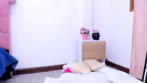 Annie online show from February 8, 2025, 2:04 am