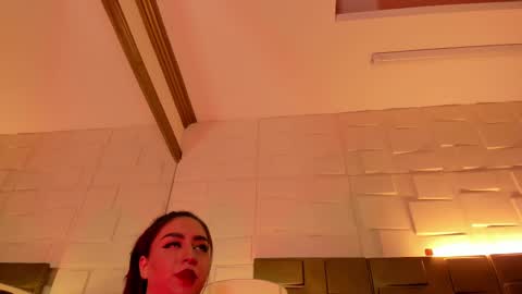 Annika online show from March 4, 2025, 6:18 pm