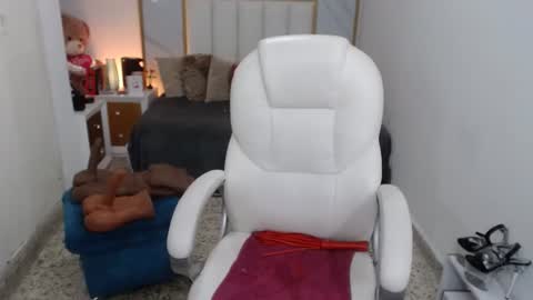 anna online show from January 26, 2025, 5:34 pm