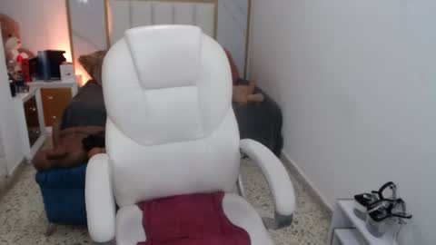 anna online show from March 8, 2025, 4:17 pm