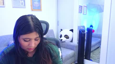 ANNY LOUIS online show from November 15, 2025, 7:21 pm