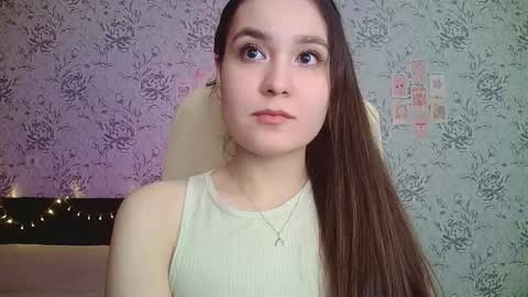 Snapshot of anny_shine chatting on September 19, 2025, 4:40 pm Annie online show from September 19, 2025, 4:40 pm