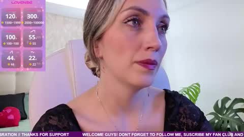 Snapshot of anny_sweet72 chatting on November 29, 2025, 11:57 am Anny online show from November 29, 2025, 11:57 am