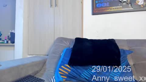Snapshot of anny_sweet_xx chatting on January 29, 2025, 7:04 am BABY ANNY   INSTAGRAM Annycutie20 online show from January 29, 2025, 7:04 am