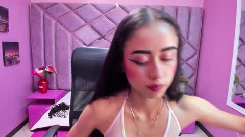 Anny online show from September 26, 2025, 4:22 pm