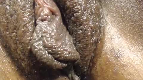 Anny online show from November 9, 2025, 5:55 pm