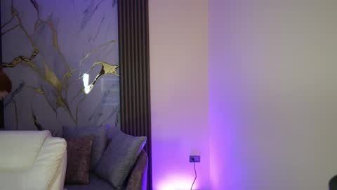 Ana online show from October 29, 2025, 11:45 am