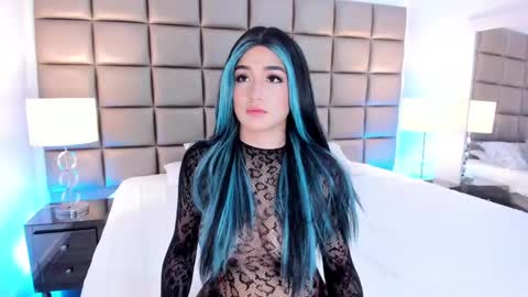 Snapshot of annyhizzle chatting on February 28, 2025, 9:55 pm online show from February 28, 2025, 9:55 pm