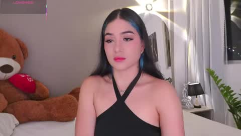 Snapshot of annyhizzle chatting on November 20, 2025, 1:17 am online show from November 20, 2025, 1:17 am