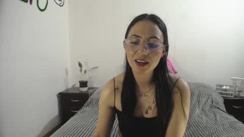 Anny online show from December 7, 2024, 8:05 pm