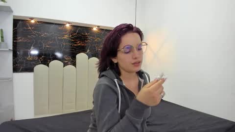 Snapshot of annyrosee chatting on October 21, 2025, 1:39 am Anny online show from October 21, 2025, 1:39 am