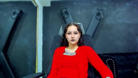 AnnyT online show from October 18, 2025, 5:57 pm