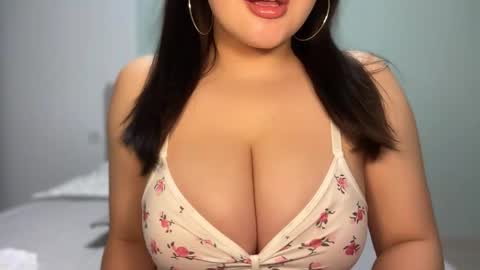 Snapshot of anora_sunny chatting on September 28, 2025, 4:56 pm Any online show from September 28, 2025, 4:56 pm
