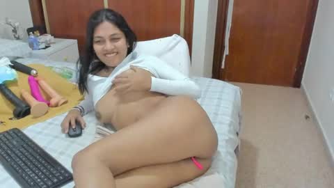 anthonela_hotsex online show from January 18, 2025, 5:26 pm