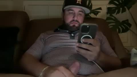 anthoss22 online show from November 16, 2025, 4:07 am