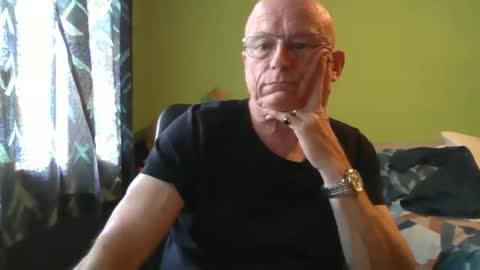 Snapshot of antmatt2025 chatting on October 7, 2025, 2:03 pm antmatt2025 online show from October 7, 2025, 2:03 pm