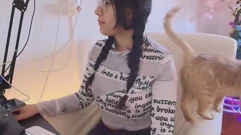 Snapshot of antofoxwbc chatting on September 17, 2025, 9:33 am Anto online show from September 17, 2025, 9:33 am