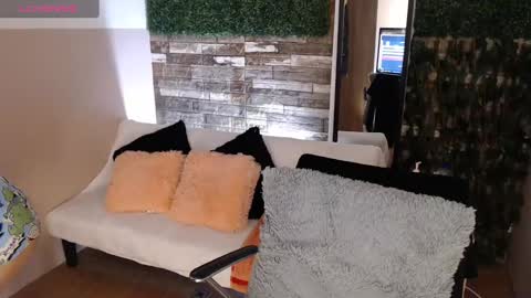 Snapshot of antolyh_c chatting on February 19, 2025, 1:28 pm antolyh_c online show from February 19, 2025, 1:28 pm