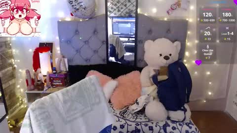 Snapshot of antolyh_c chatting on September 18, 2025, 11:45 am antolyh_c online show from September 18, 2025, 11:45 am