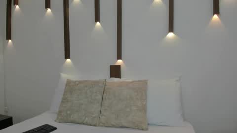 A N T O N E L L A  online show from January 28, 2025, 12:00 pm