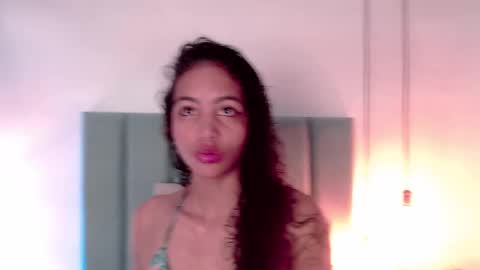 Snapshot of antonellahall_ chatting on January 15, 2025, 11:43 am AntonellaHall online show from January 15, 2025, 11:43 am