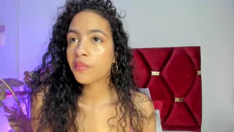 Snapshot of antonellahall_ chatting on October 11, 2025, 12:36 pm AntonellaHall online show from October 11, 2025, 12:36 pm