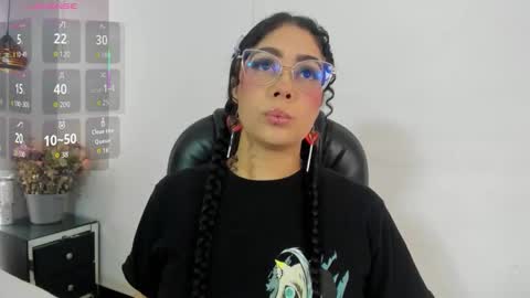 Snapshot of antonellepiercee chatting on November 12, 2025, 11:32 am A N T O N E L L E online show from November 12, 2025, 11:32 am