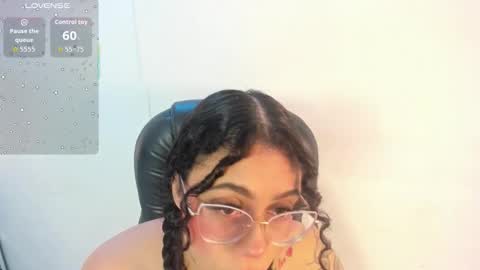 Snapshot of antonellepiercee chatting on November 30, 2025, 11:25 am A N T O N E L L E online show from November 30, 2025, 11:25 am