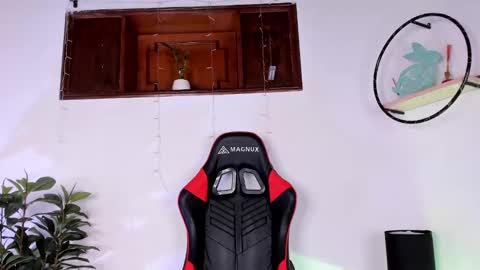 Antonia online show from February 21, 2025, 11:32 pm