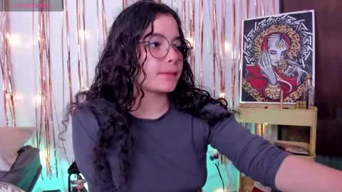 Antonia online show from January 3, 2025, 2:43 am