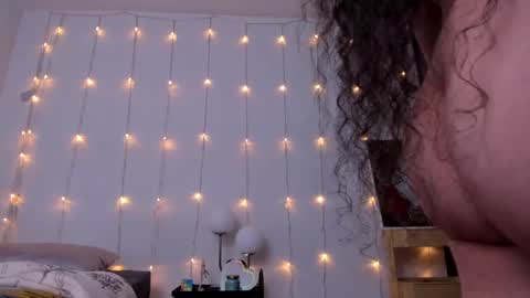 Antonia online show from February 2, 2025, 6:15 am