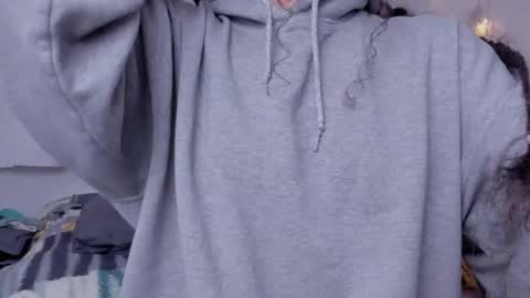 Antonia online show from March 6, 2025, 7:14 am