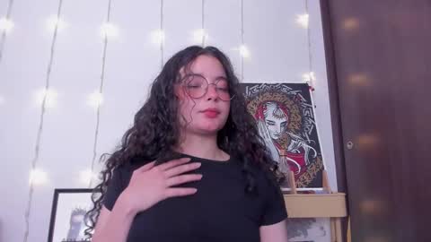 Antonia online show from October 7, 2025, 2:09 am