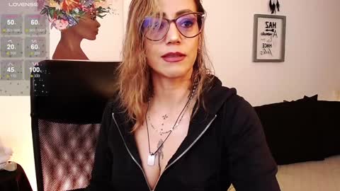 Snapshot of antoniavillamizar chatting on December 15, 2024, 9:45 am Anto online show from December 15, 2024, 9:45 am