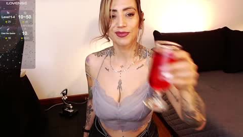 Snapshot of antoniavillamizar chatting on December 17, 2024, 1:05 pm Anto online show from December 17, 2024, 1:05 pm
