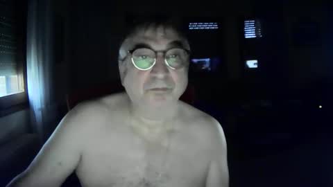 Antonio online show from December 15, 2025, 2:32 pm