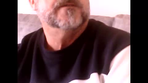 Snapshot of antonioxx454 chatting on December 14, 2025, 3:28 pm AntonioyJesy online show from December 14, 2025, 3:28 pm
