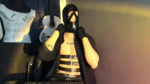 antonnello_ online show from October 8, 2025, 1:14 am