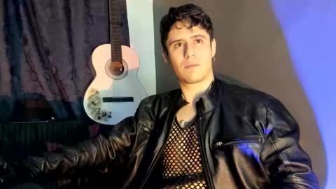 antonnello_ online show from December 2, 2025, 7:36 am